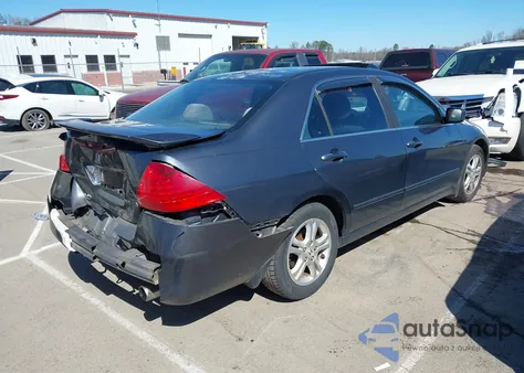 2007 Honda Accord 2.4 Ex z USA, uszkodzony, nr VIN 1HGCM56717A139479